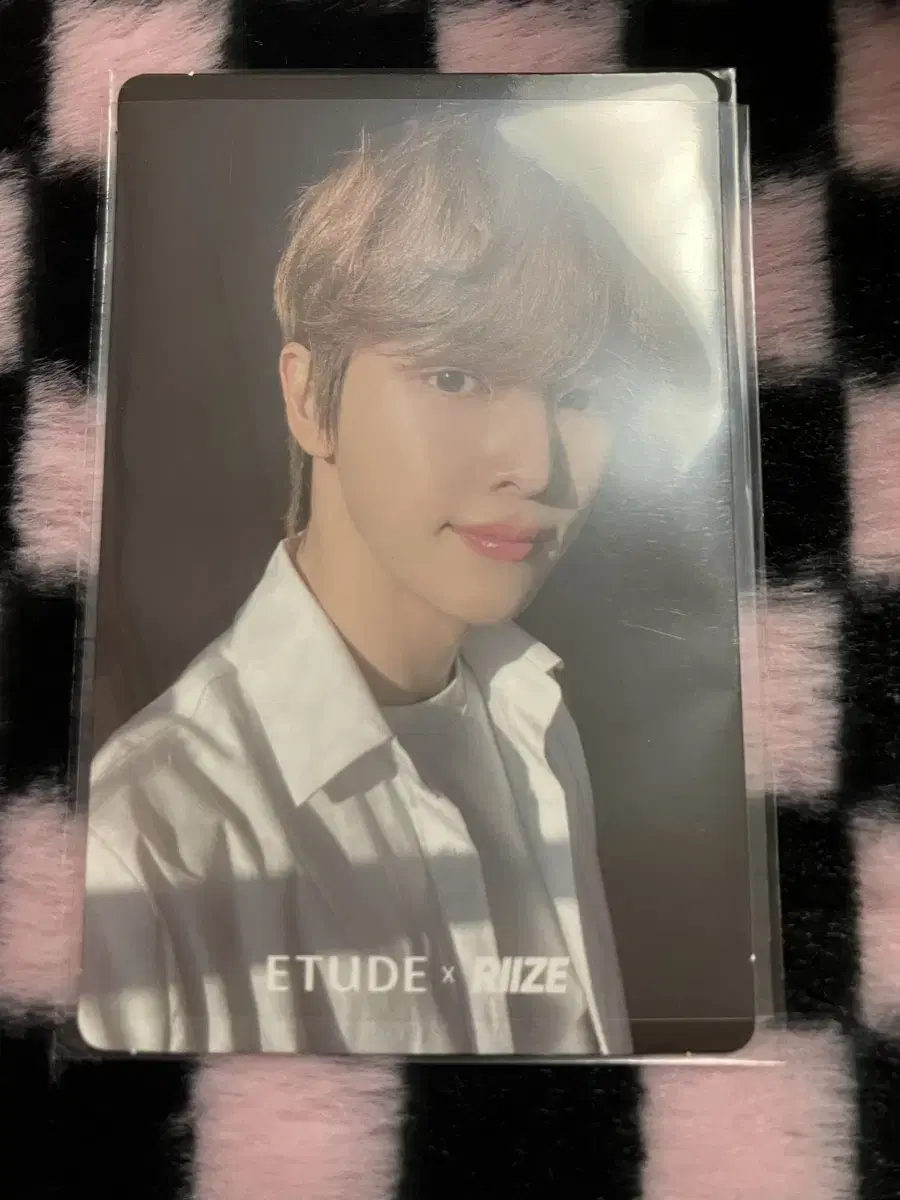 Rize Etude sungchan photocard