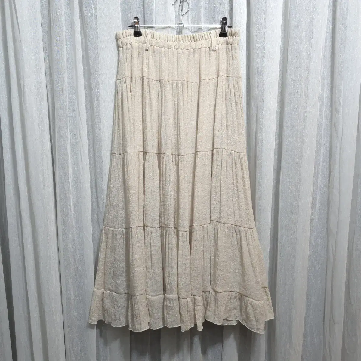 CLEF DE SOL Waistbanded Flared Pleated Skirt WL S356