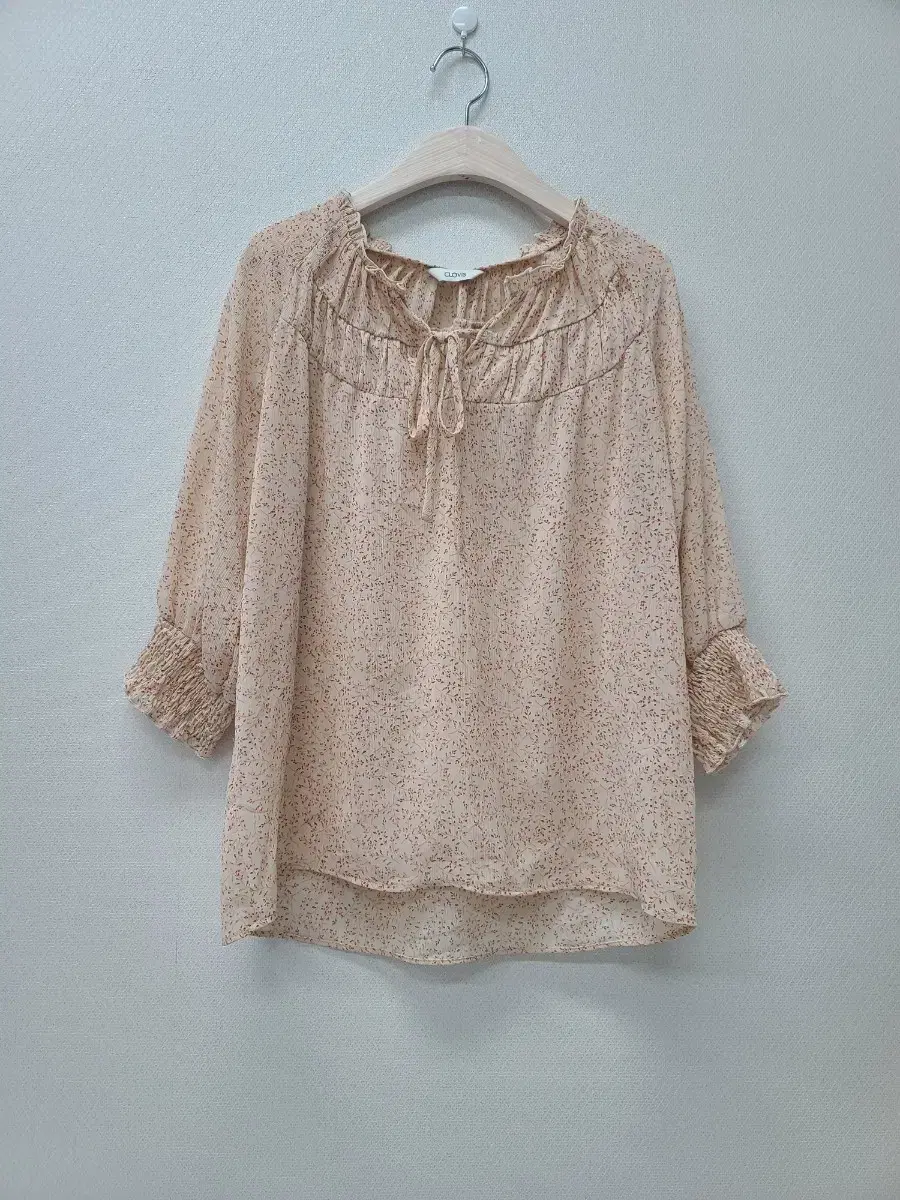 Clavis Girlish Unbalanced Blouse