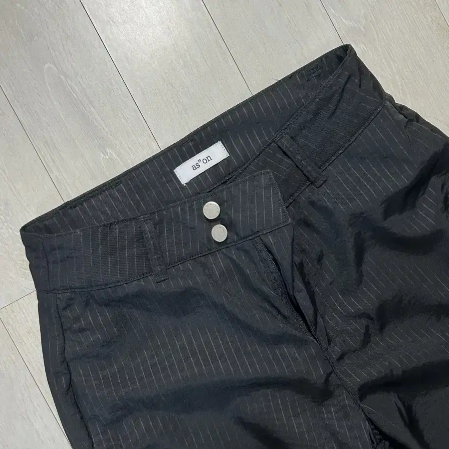 애즈온 LINING SATIN TROUSERS / BLACK 팔아요