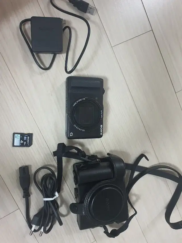 소니 DSC-HX60V 카메라  30배줌 2000만화소 WIFI 지원