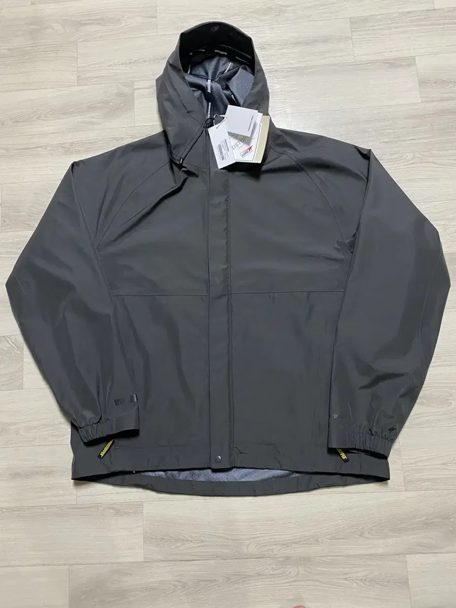 This Is Never That Windstopper Active Tour Jacket Black sells in size L