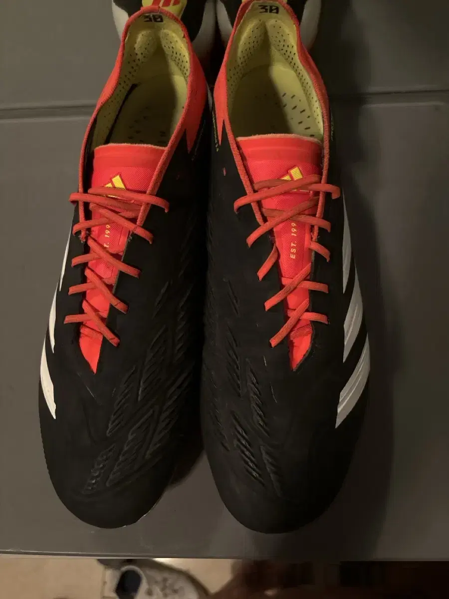 Quick sale Adidas Predator 24 Elite