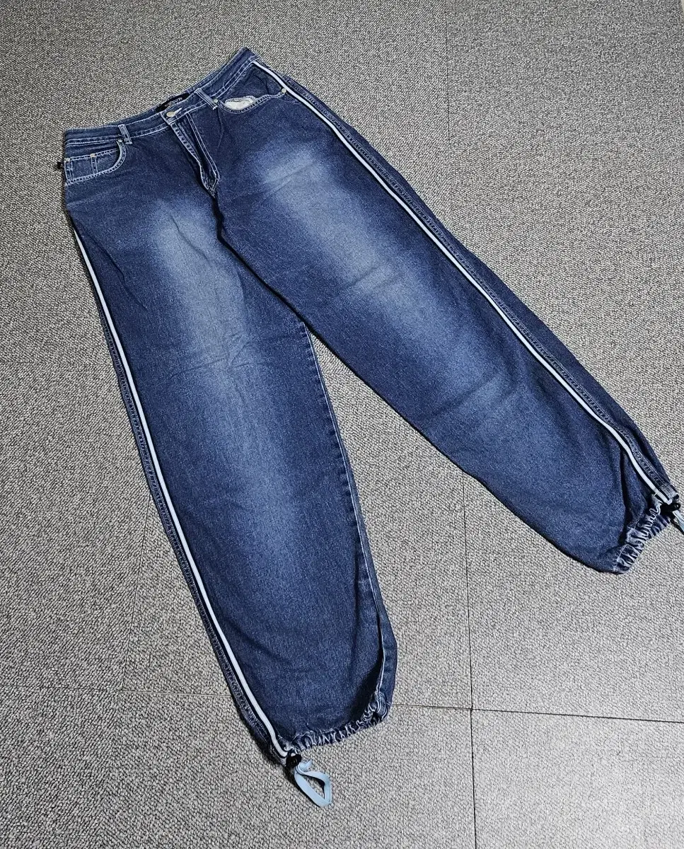 KESSON JEANS 스트링 데님팬츠 판매합니다