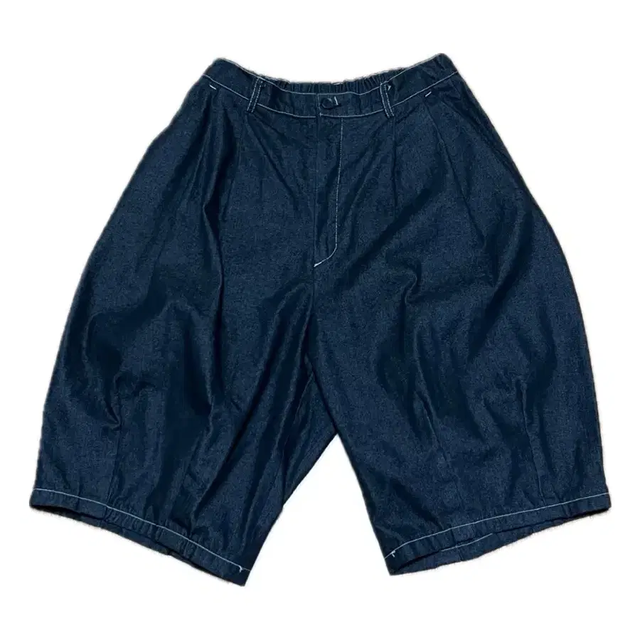 balloon denim shorts