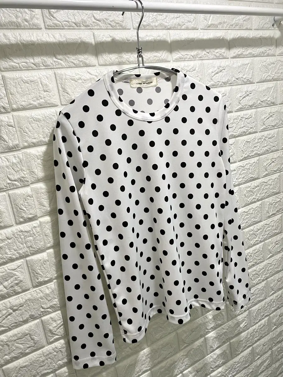 Comme des Garcons Dot Sleeve