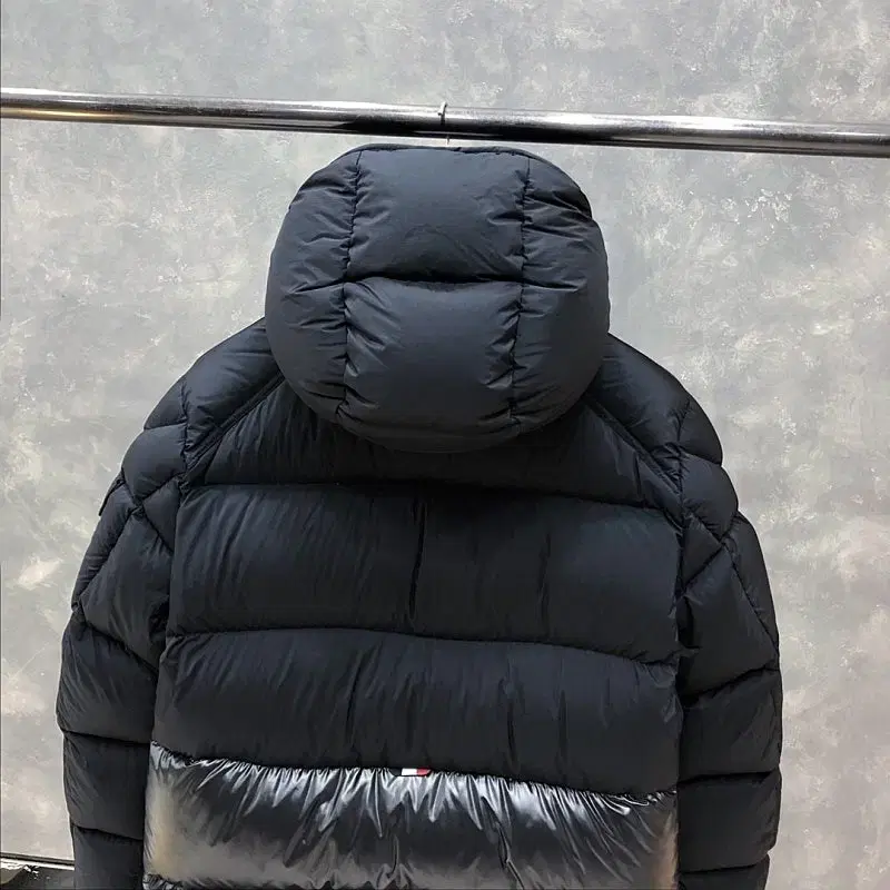 MONCLER 몽클레어 마우레스 3사이즈 [국내 101-103 착용]