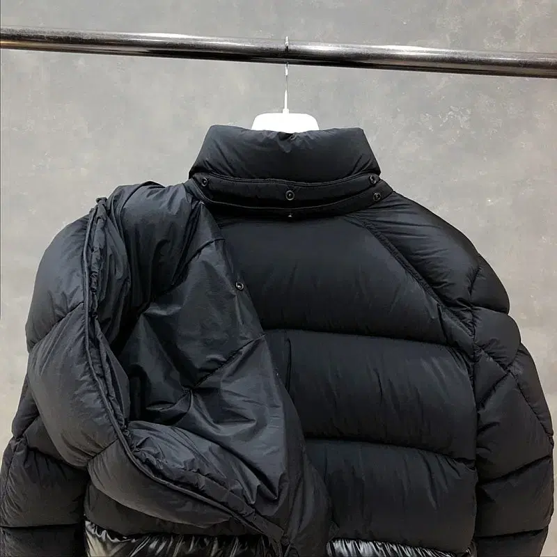 MONCLER 몽클레어 마우레스 3사이즈 [국내 101-103 착용]