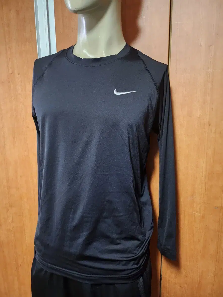 NIKE PRONikeTraining top175 80A 85 is