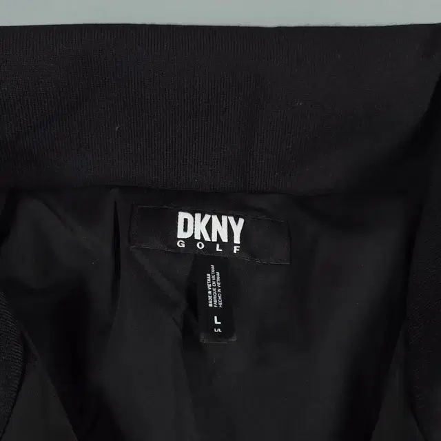 DKNY 디케이앤와이 골프 블랙 레더패치 암포켓 하이넥 항공점퍼 마원 M