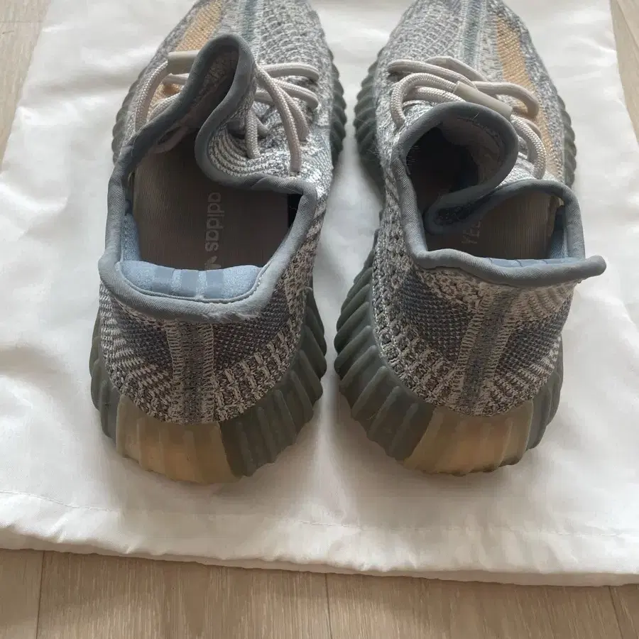 이지 yeezy 부스트 350 V2 이즈라필 스니커즈 급처