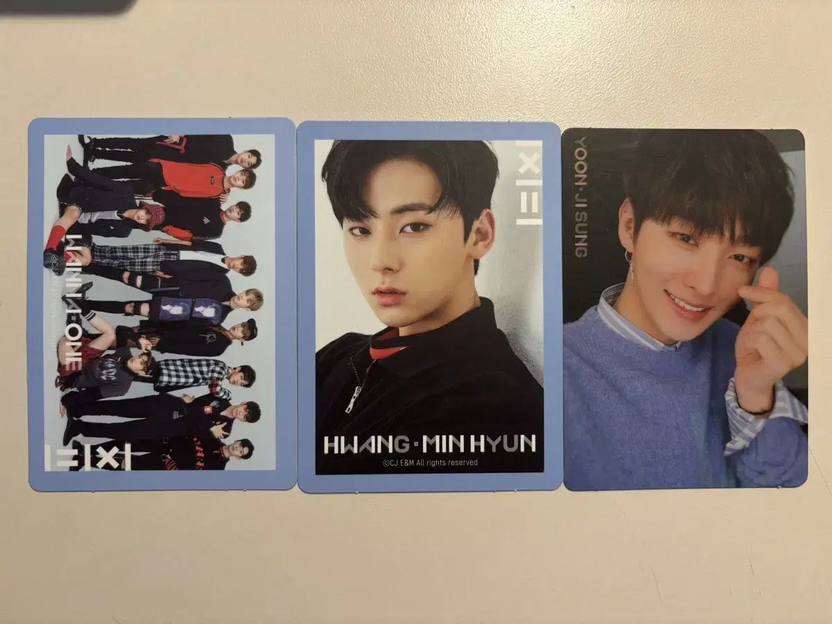 Wanna One hwang minhyun jisung photocard sells