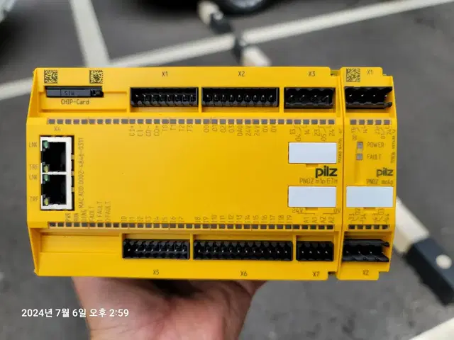 Pilz PNOZ mo4p + m1p ETH 1셋트