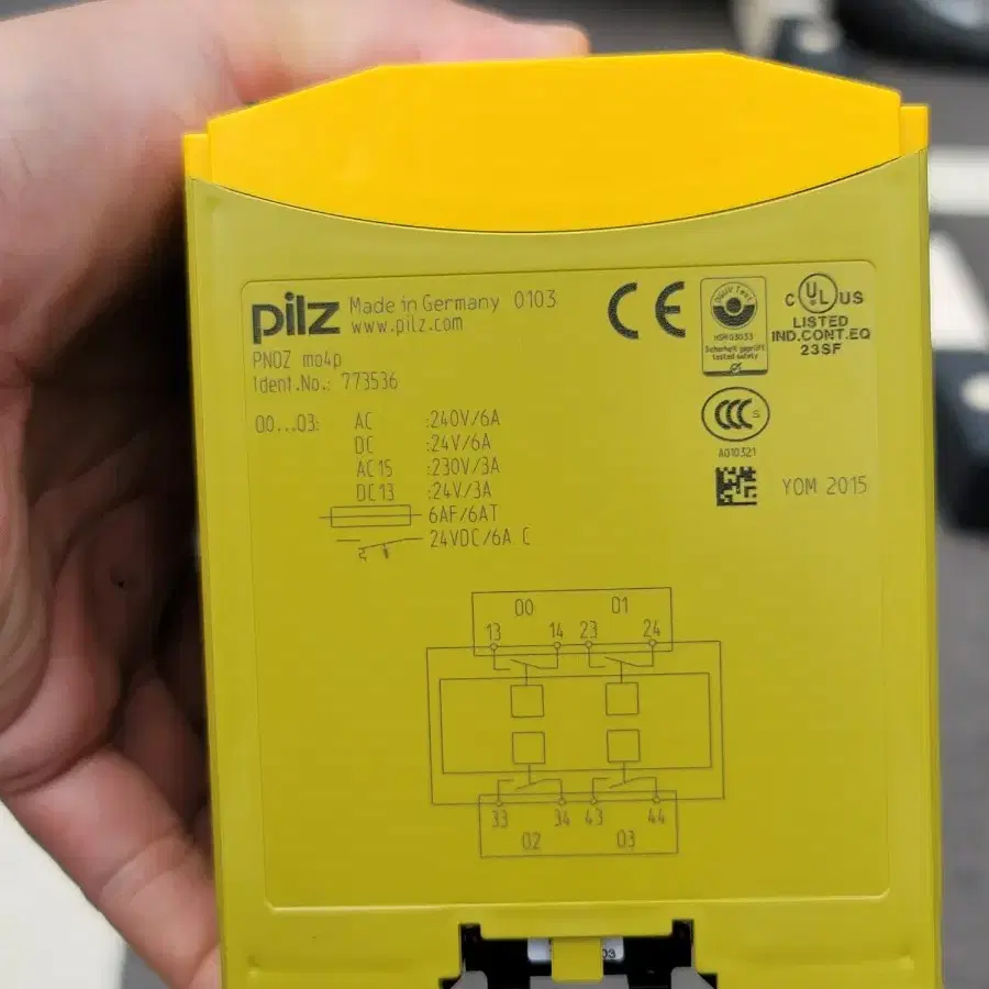 Pilz PNOZ mo4p + m1p ETH 1셋트