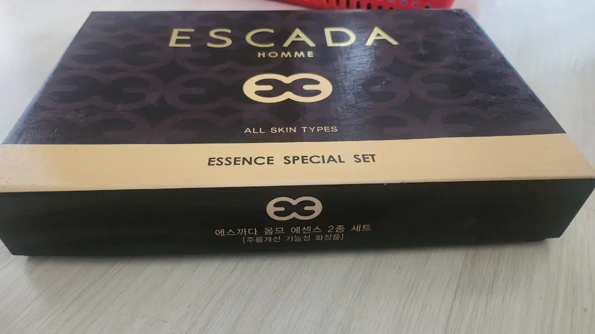 Escada Homme Essence