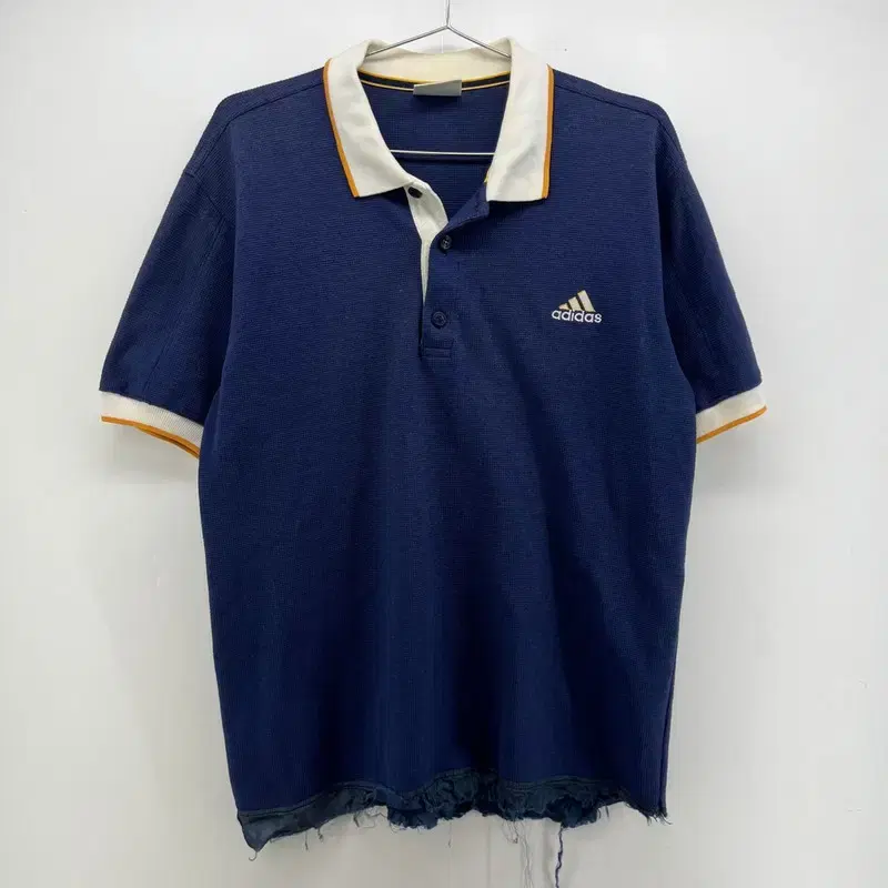 Large Adidas Overfit Old School kara Vahn T-Shirt Vintage