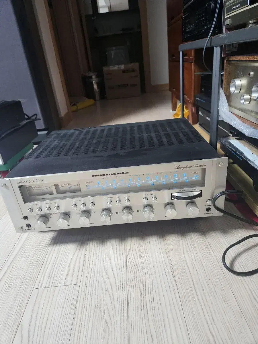 Marantz 2330 P