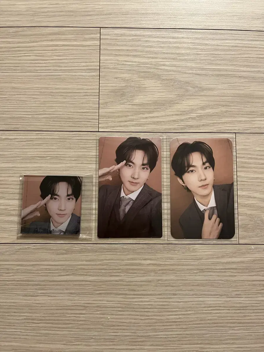 Darkmoon Memorabilia jungwon photocard with magnets