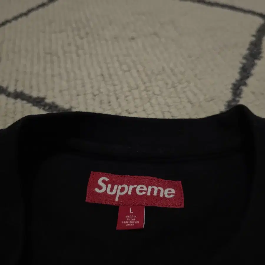 (L)supreme 슈프림 반팔 23S/S