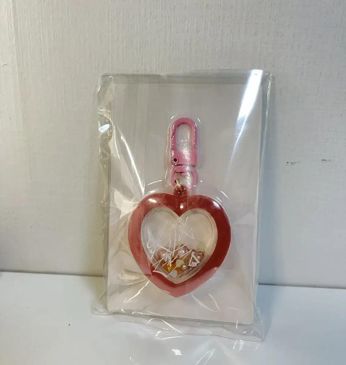 Ensemble Stars Hiiro Amagi 8th Anniversary Heart Shaker Keyring