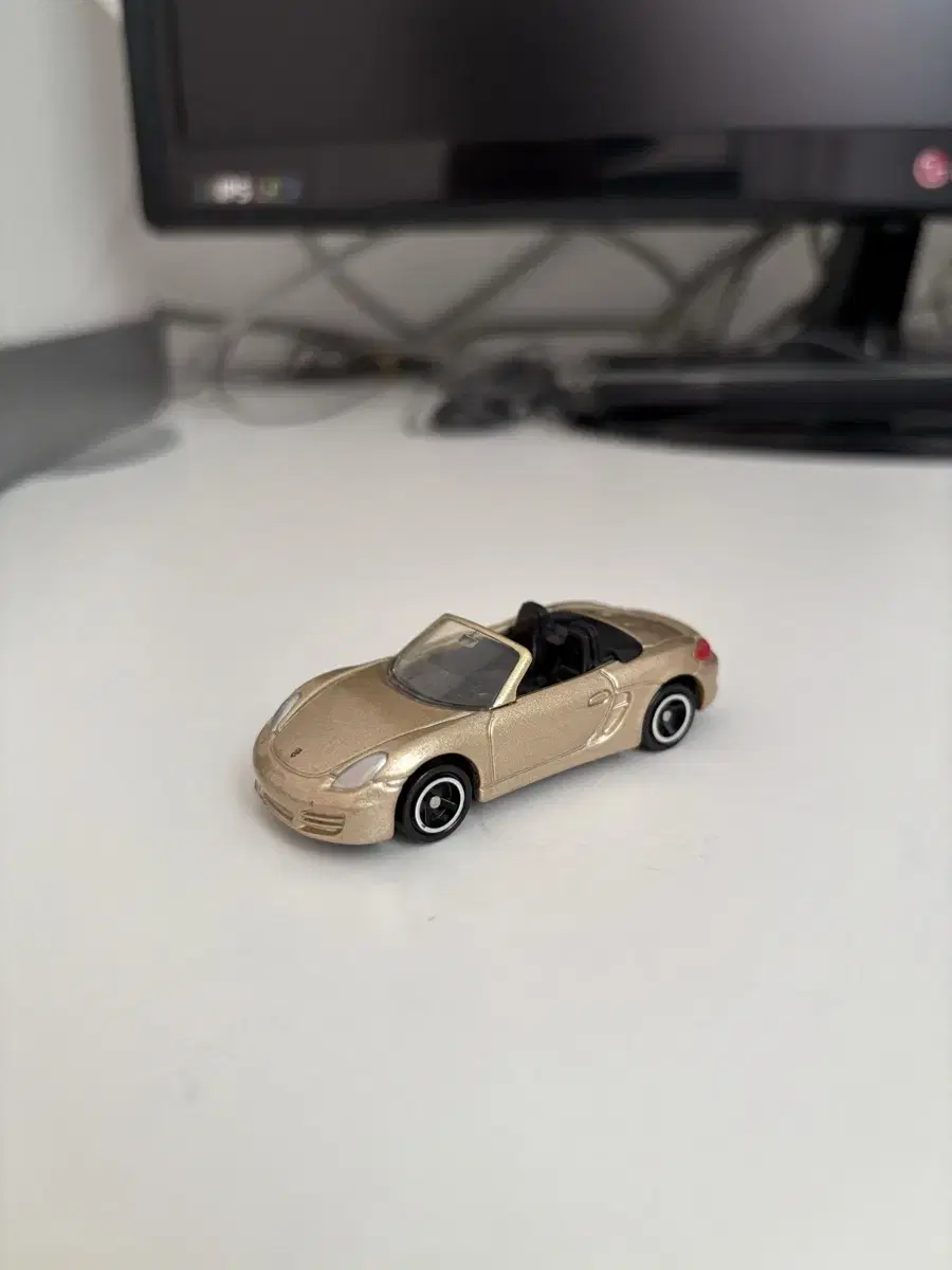 Porsche 981 Baxter Tomica