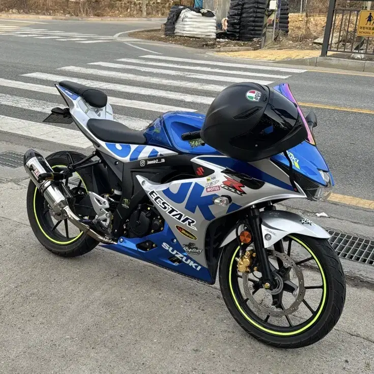 스즈키 100주년 스페셜 카울 gsxr125  요시무라 정품 풀배기