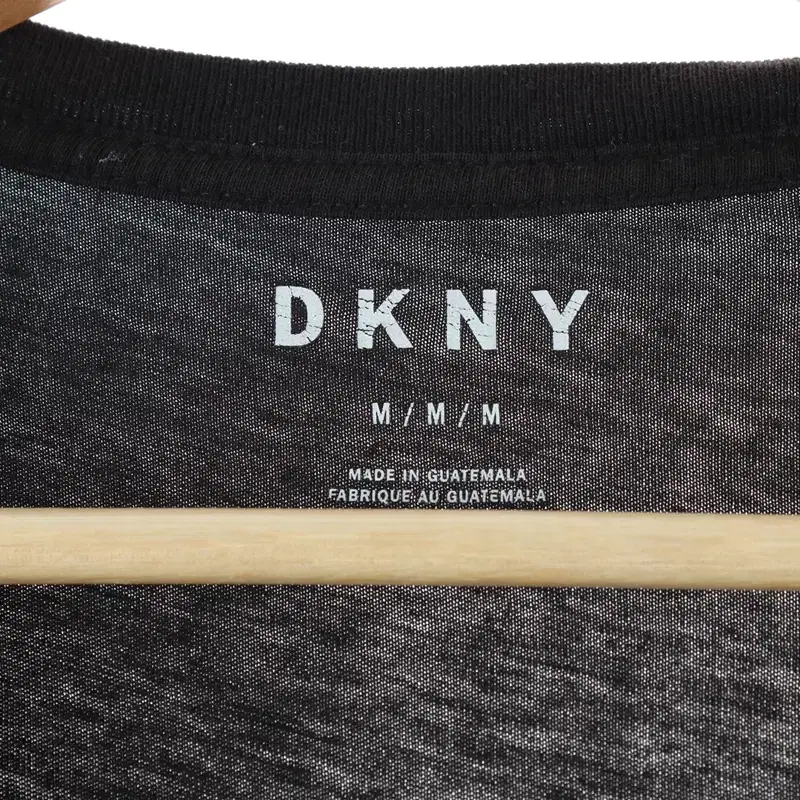 (M) DKNY 디케이앤와이 도나카란 반팔 티셔츠 \블랙 면-E562