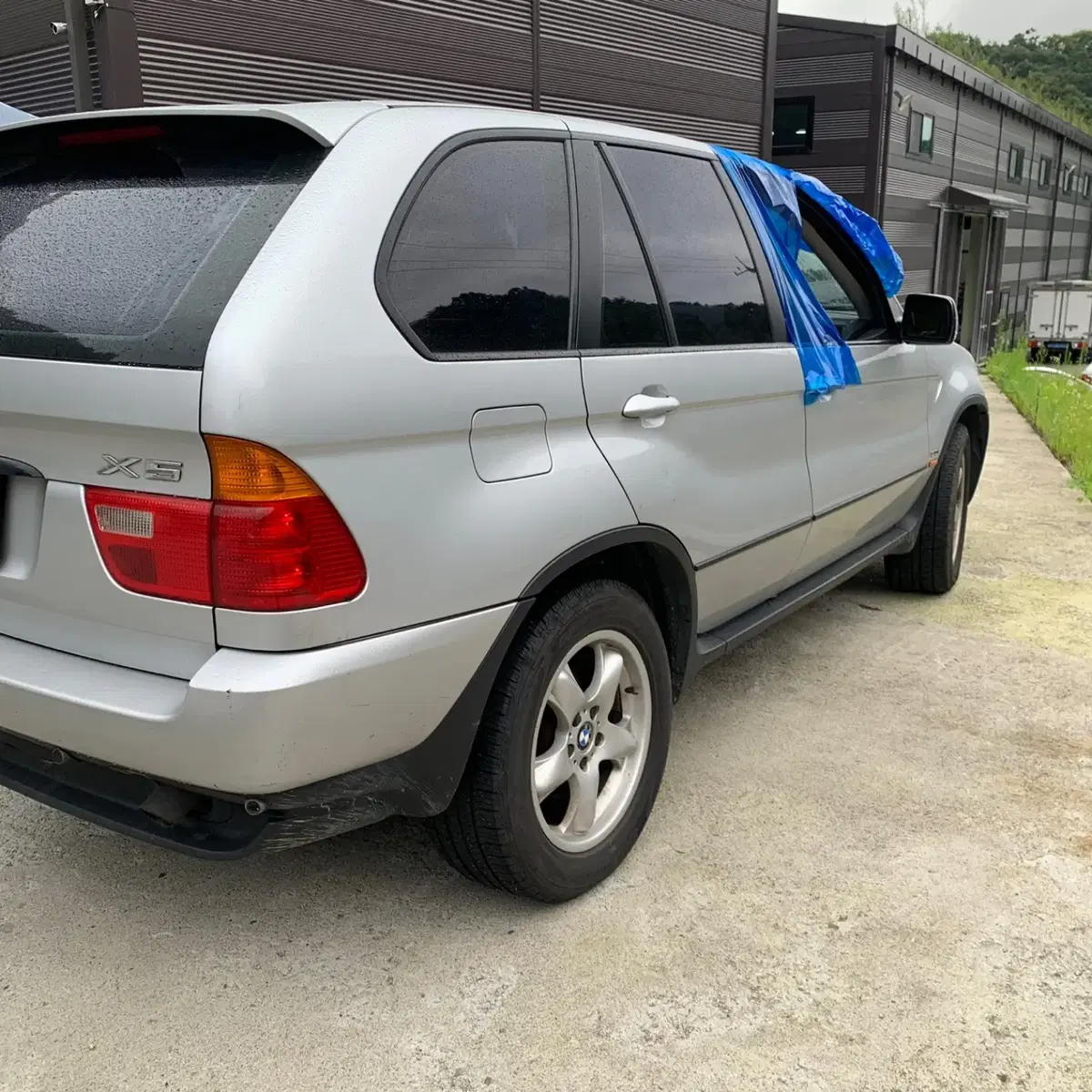 BMW X5 E53 M28436 2001년식 전기형 분해 판매합니다