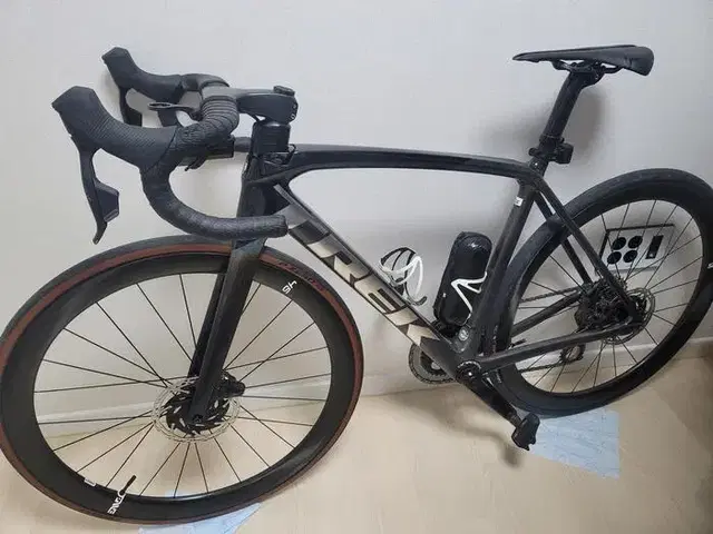 트렉 에몬다 SL6 AXS (TREK Emonda SL6 eTap)