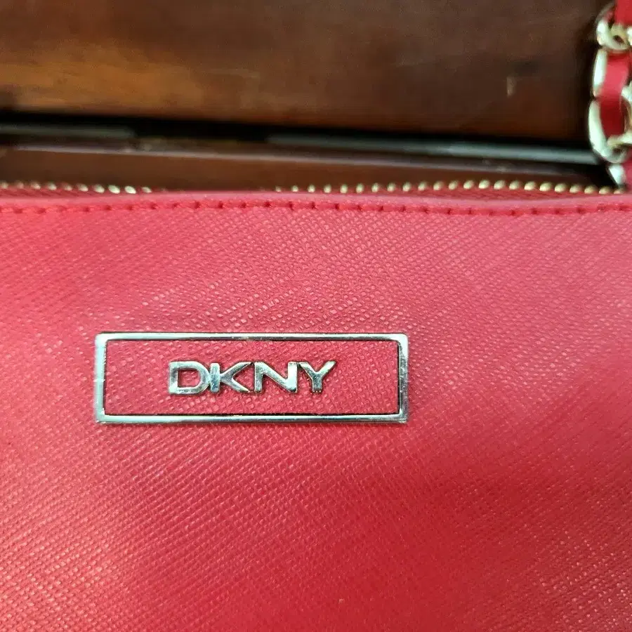 DKNY 숄더백