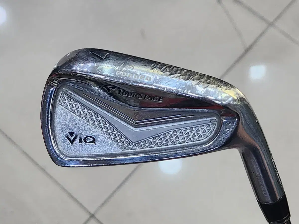 TWS VIQ FORGED Genuine Used 7-iron steel R golf club