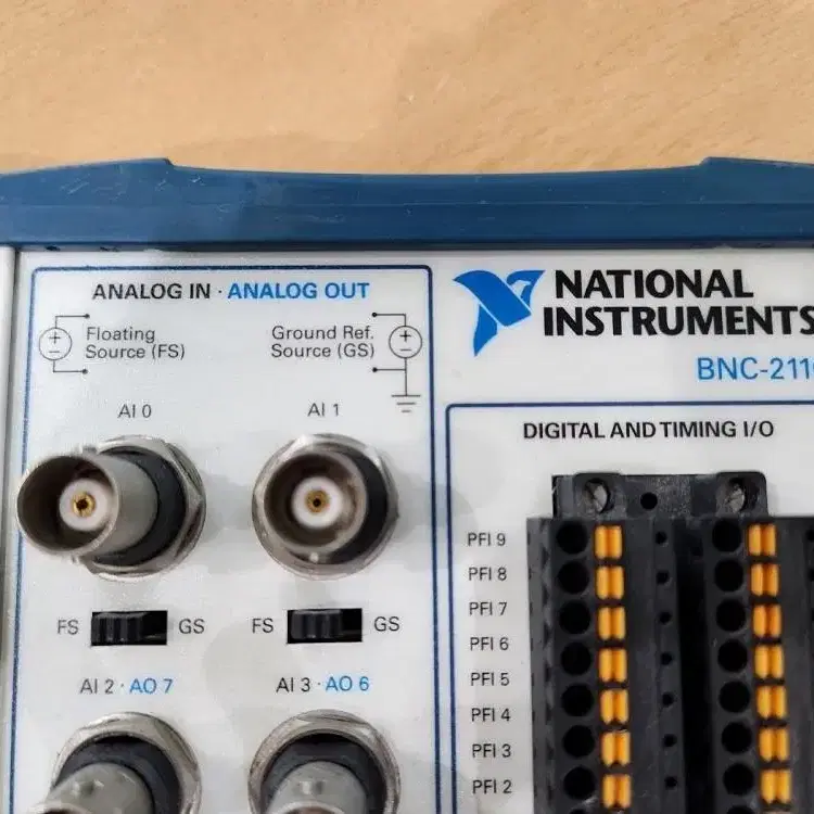 National Instruments BNC-2110.