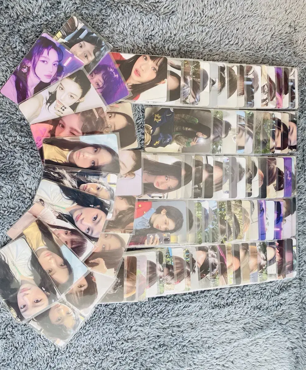 New Jeans photocard Random Draw haerin minji danielle hyein Hanni