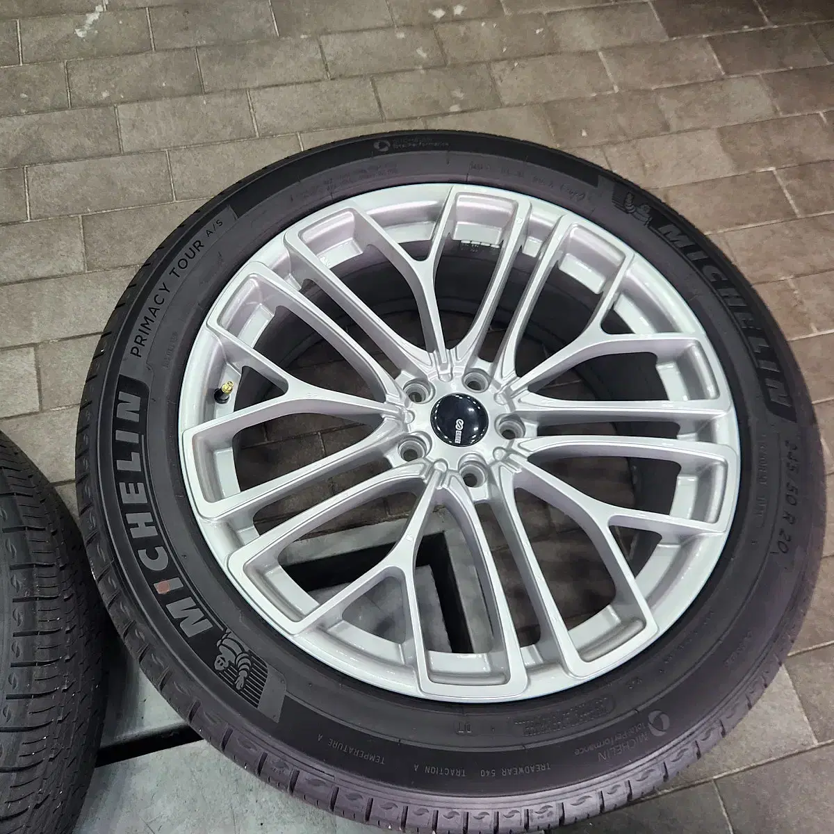 bbs re-x 스타일 20인치 휠타이어 한대분 판매합니다