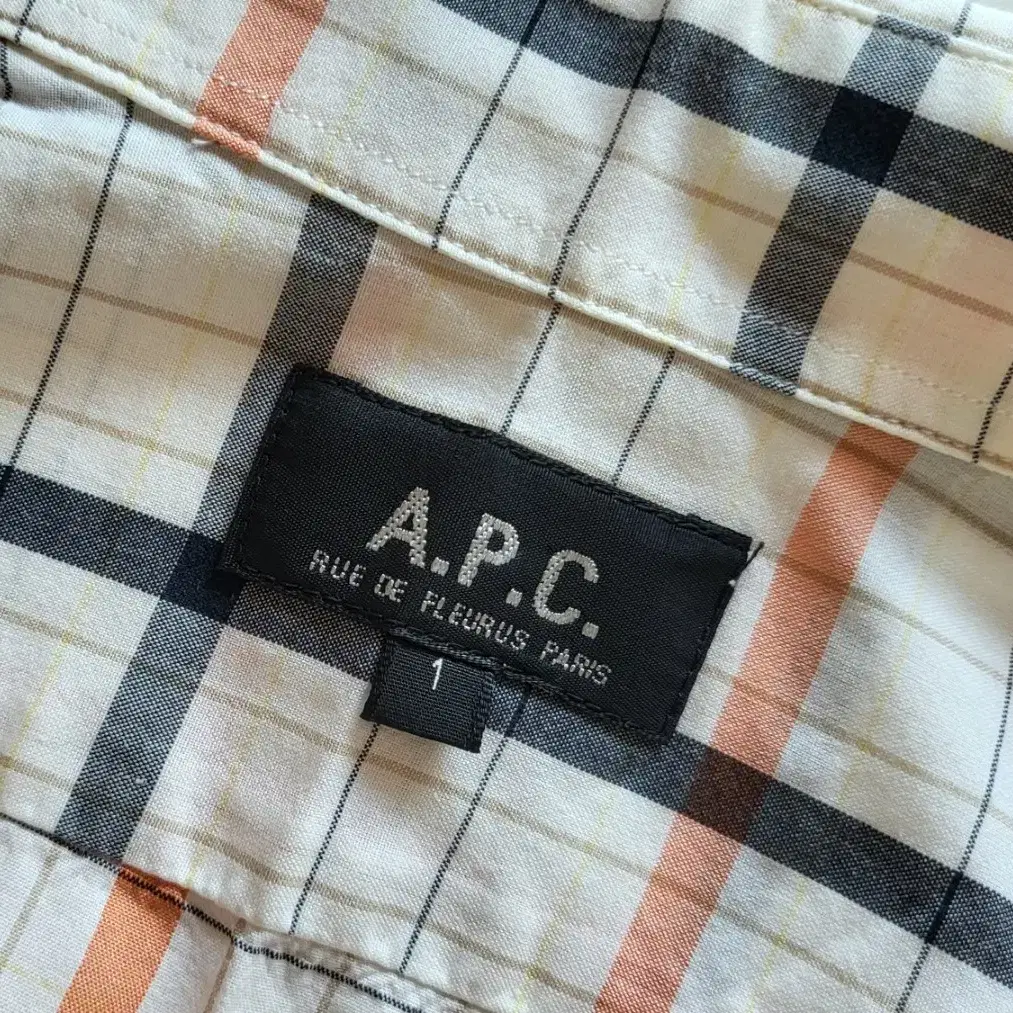 아페쎄 apc 반팔셔츠