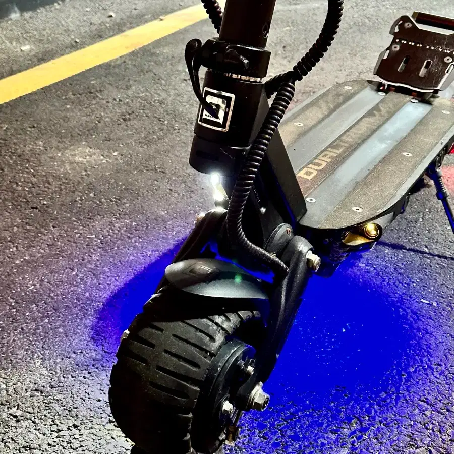 듀얼트론 컴팩트 전동 킥보드