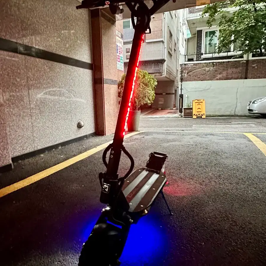 듀얼트론 컴팩트 전동 킥보드