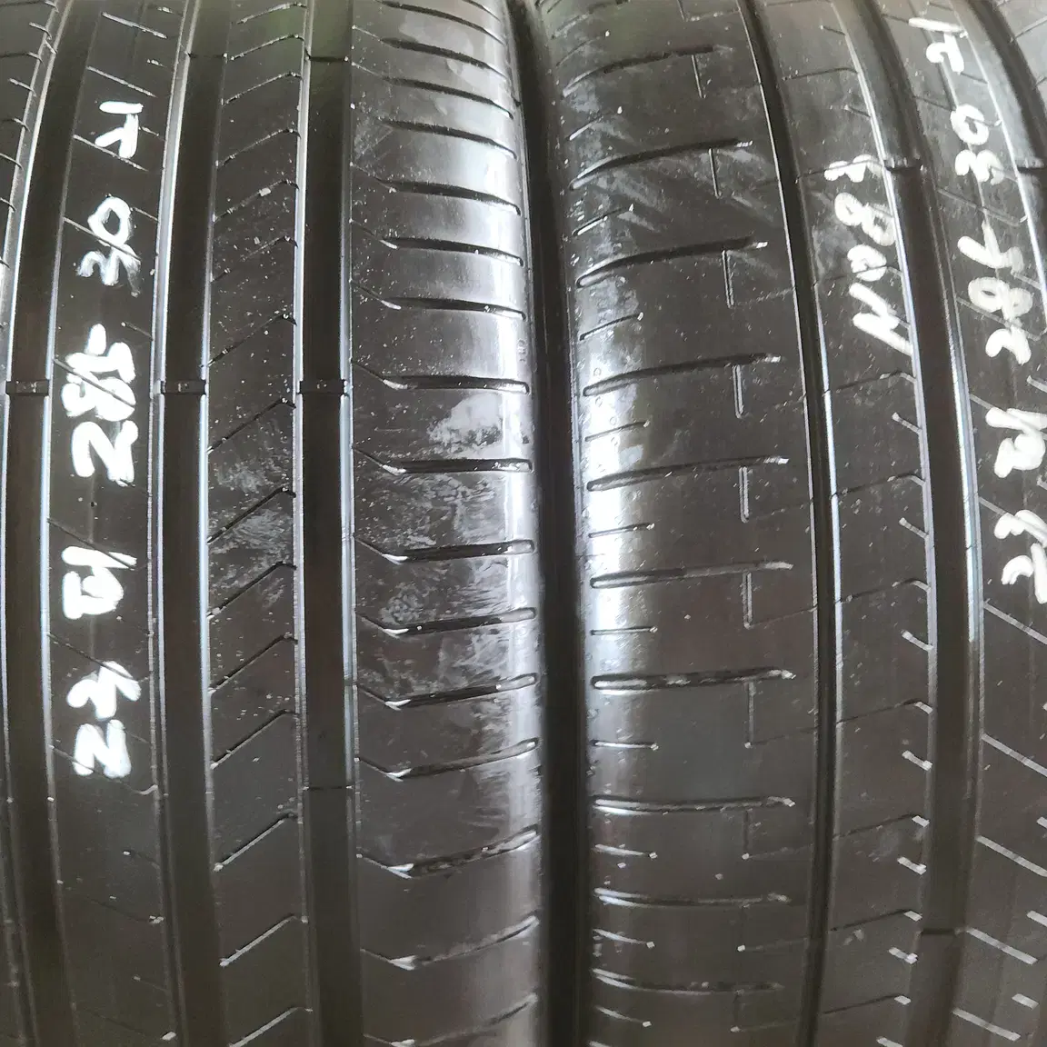 285 30R 21 피2EA  NO83