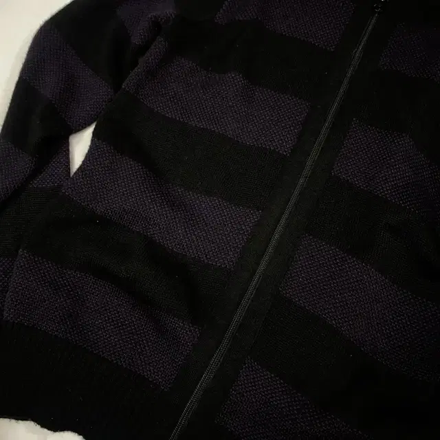 Vintage Striped knit zip up