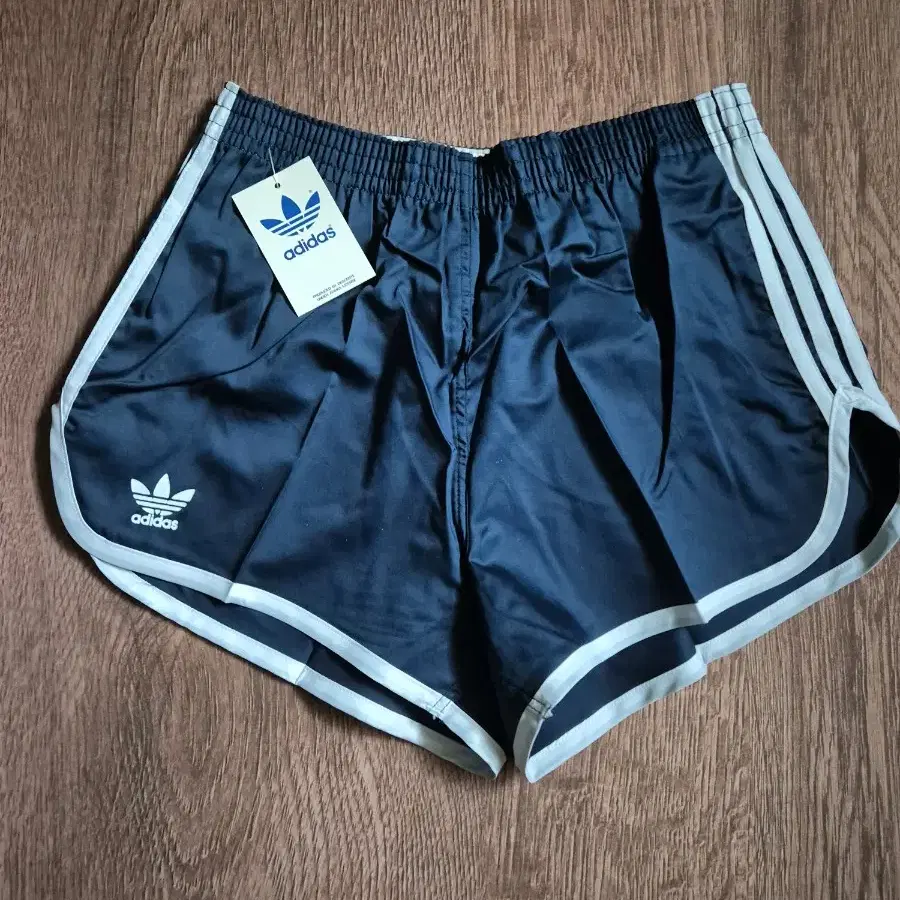 80s Adidas 아디다스 w.germany 돌핀팬츠