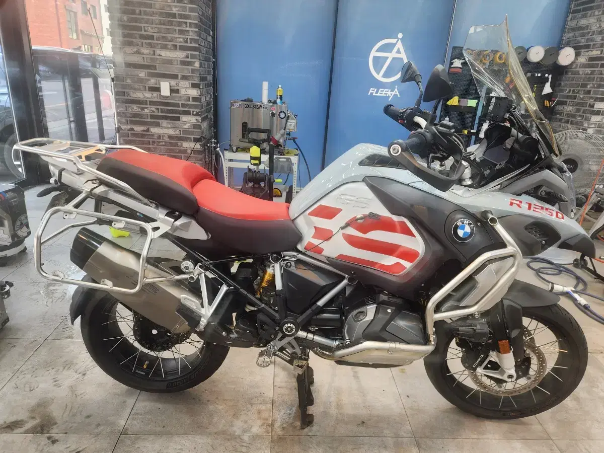 19년식 BMW R1250GS ADV 판매합니다(가격내림)