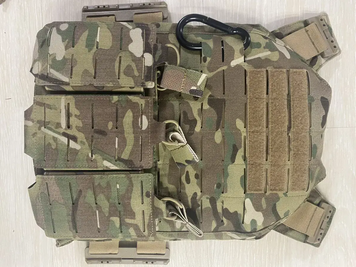 Emerson Gear Multicam Plate Carrier