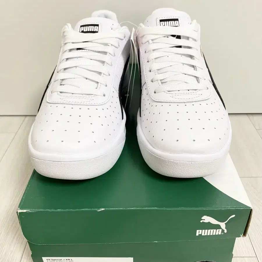 PUMA GV SPECIAL 흰검