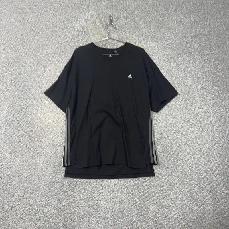 Adidas Logo Triple-Slit Overfit Vahn Tee M