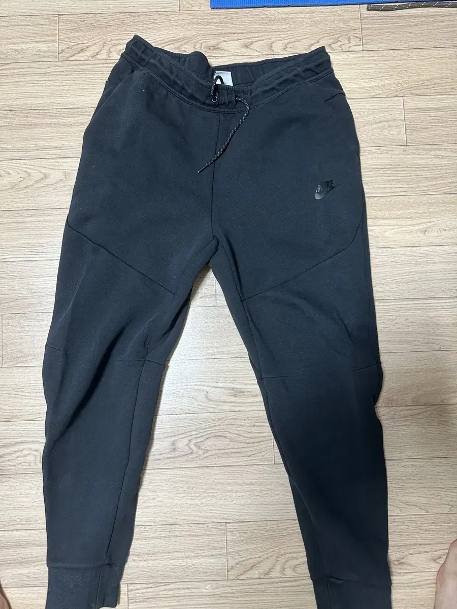 Nike TechPack Sweatpants