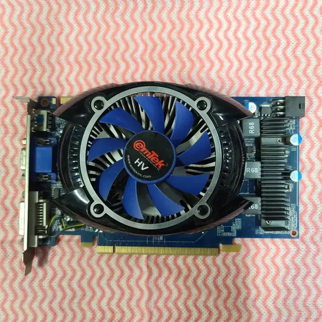 이엠텍 지포스GTS450 1GB  그래픽카드, PCI-E  VGA