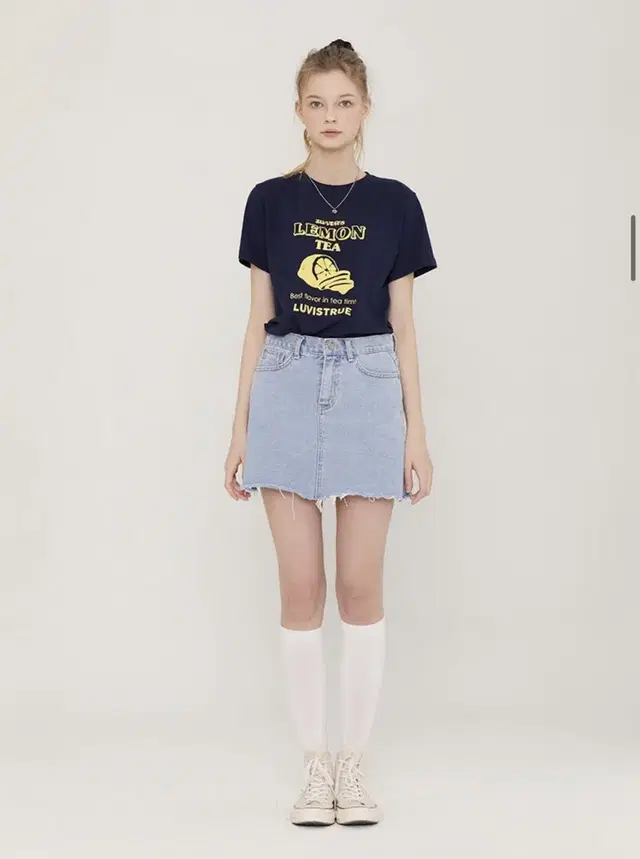 러브이즈트루 SZ LEMON T-SHIRT(NAVY)