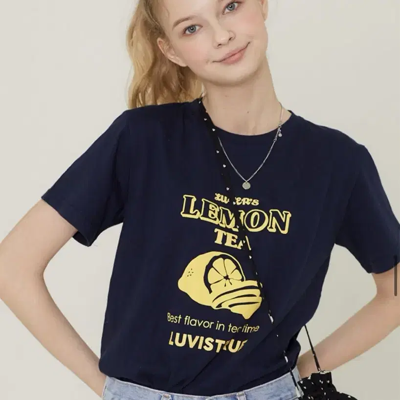 러브이즈트루 SZ LEMON T-SHIRT(NAVY)