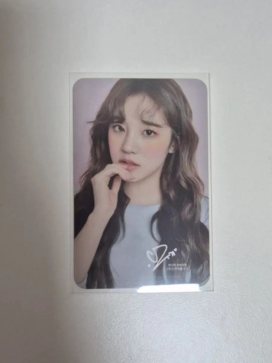 Girls yuqi gidle photocard wts rare win pre-order benefit unreleased photocard ld idle