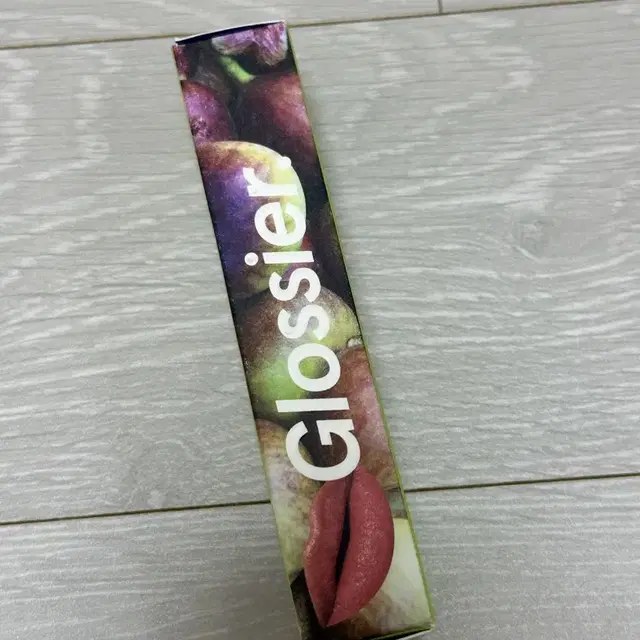 Glossier 무화과 립밤